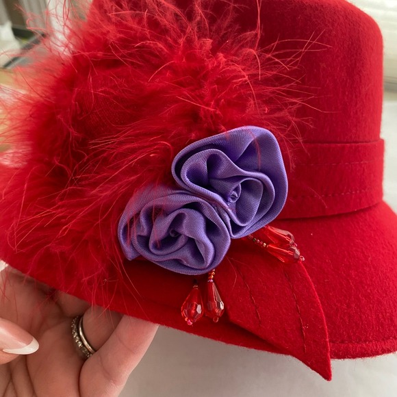 Vintage 100% Wool Red & Purple Feather & Satin Bow Derby Tea Party Hat - Picture 5 of 10